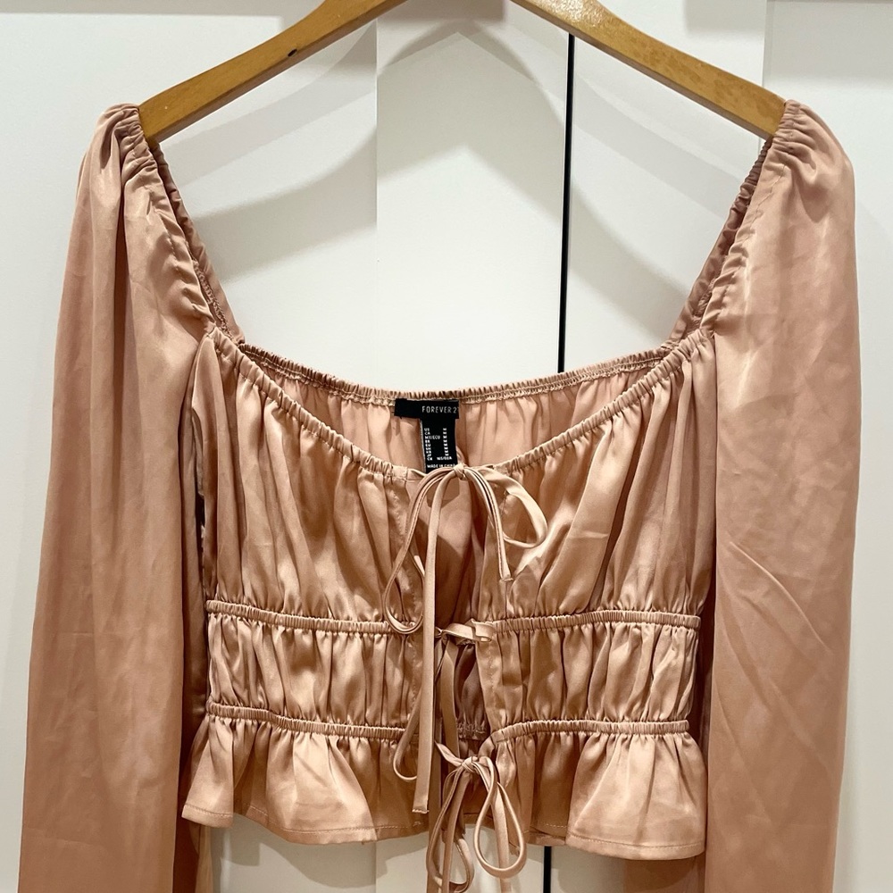 Forever 21 Satin Copper Tie-Front Long sleeve Going Out Top. SIZE M.